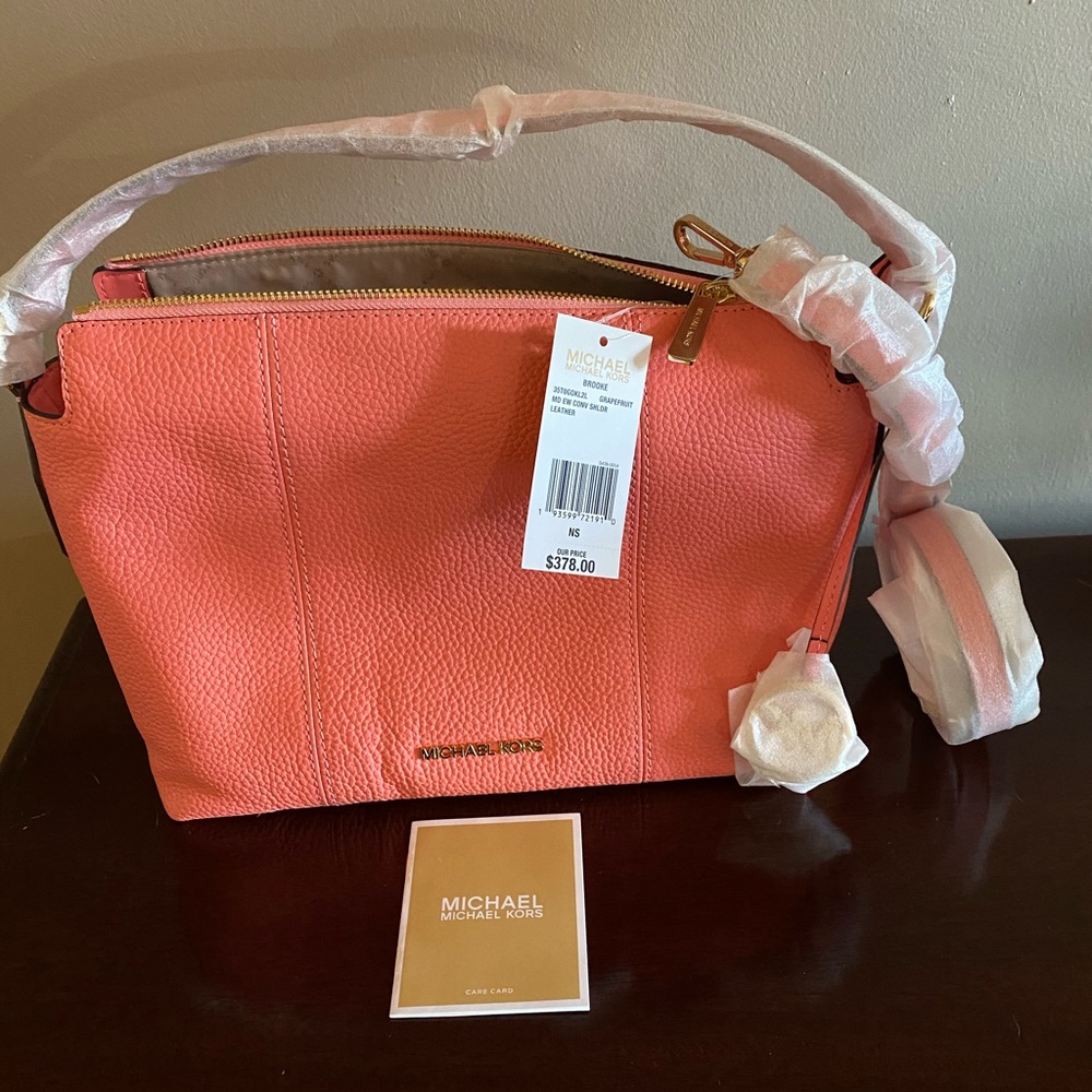 Beautiful Michael Kors Purse!